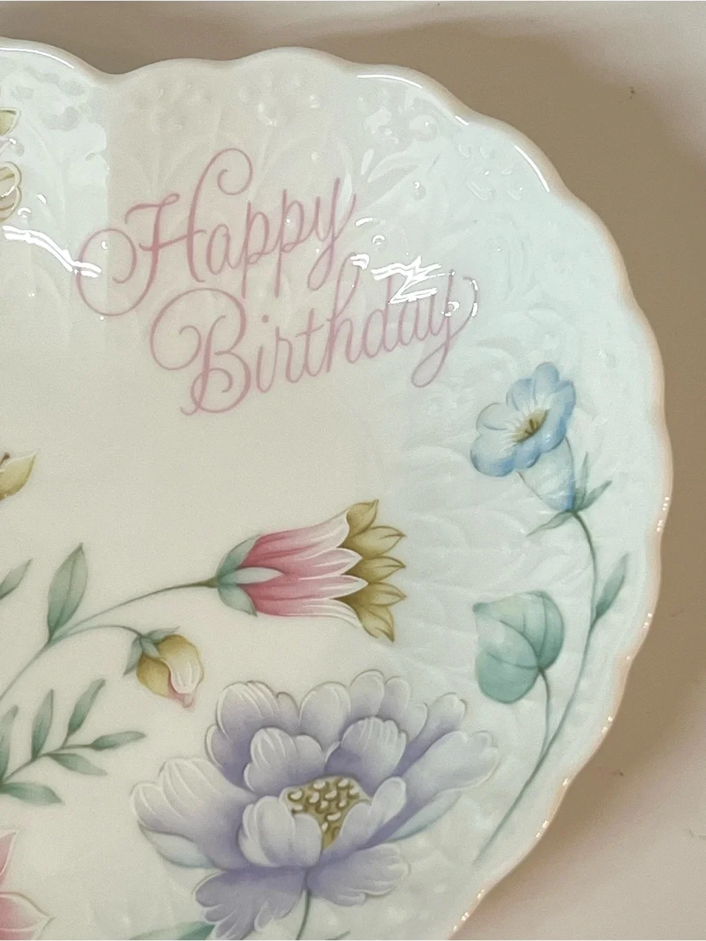 Mikasa Bone China Heart Shaped Plate 'Happy Birthday' Floral Pastels Japan 6 in